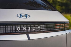 Hyundai IONIQ 1